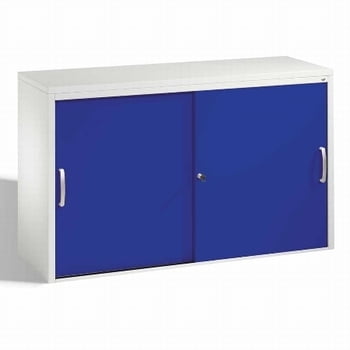 Stahl Schiebetürenschrank, Aktenschrank, Büroschrank, 2 Fachböden, Korpusfarbe lichtgrau, Frontfarbe enzianblau, 720 x 1.200 x 400 mm (HxBxT)